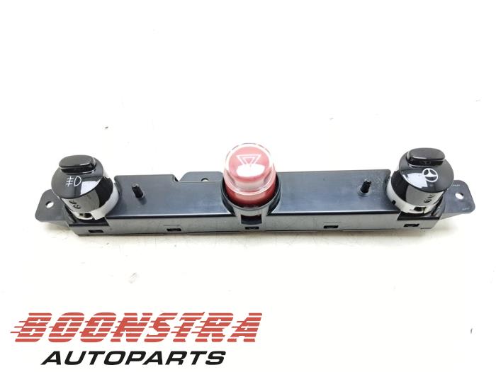 Używane Przelacznik Fiat 500C (312) 1.0 Hybrid Cena € 24,95 Procedura marży oferowane przez Boonstra Autoparts