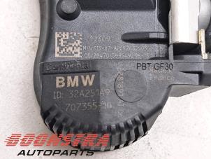 Däcktryckssensor från en MINI Countryman (F60) 2.0 16V Cooper S 2020