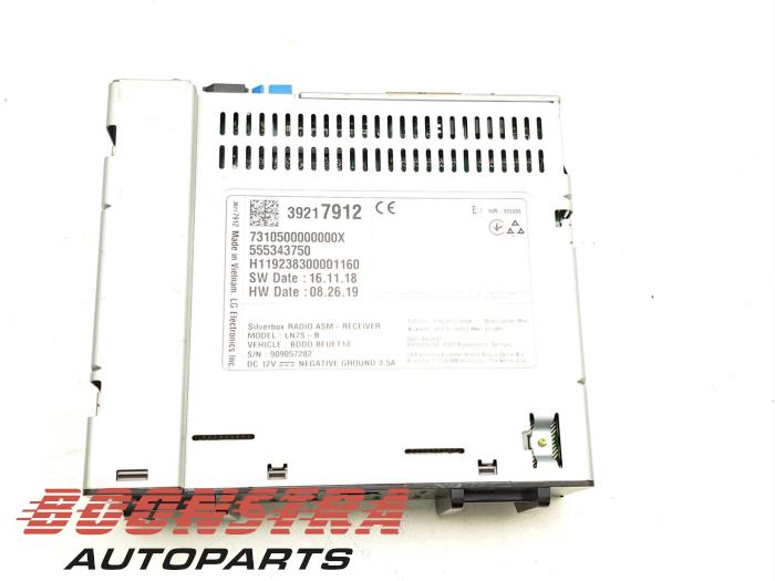 Radio module from a Opel Astra K Sports Tourer 1.2 Turbo 12V 2019
