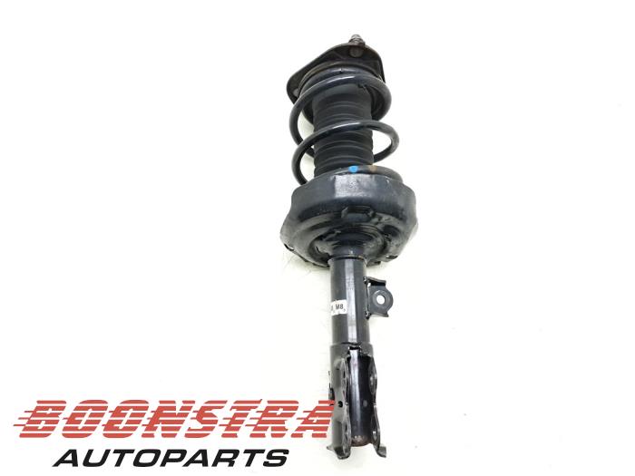 Front shock absorber rod, right from a Toyota Corolla Touring Sport (E21/EH1) 2.0 16V Hybrid 2019