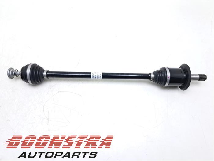 Drive shaft, rear right from a BMW 3 serie Touring (G21) 318i 2.0 TwinPower Turbo 16V 2023