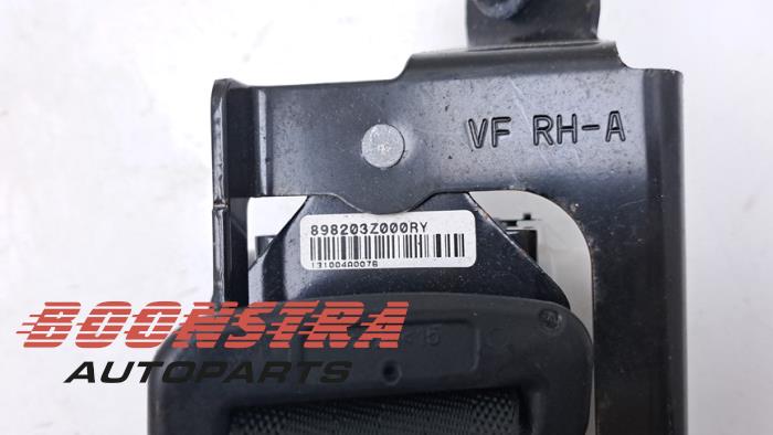 Rear seatbelt, right from a Hyundai i40 CW (VFC) 1.7 CRDi 16V 2014