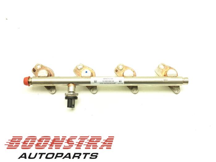 Usagé Système d'injection Mercedes C (W205) C-63 AMG 4.0 V8 Biturbo Prix € 29,95 Règlement à la marge proposé par Boonstra Autoparts