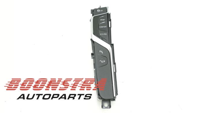 Gebrauchte Schalter BMW X3 (G01) xDrive 20i 2.0 TwinPower Turbo 16V Preis € 99,95 Margenregelung angeboten von Boonstra Autoparts