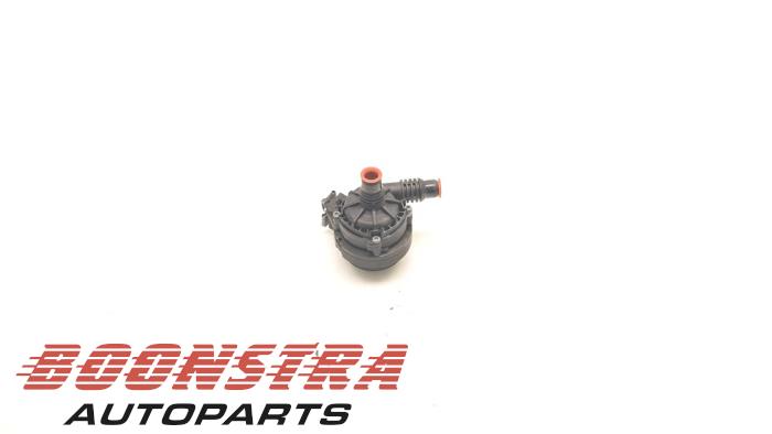 Begagnade Extra vattenpump BMW M3 (G80) 3.0 Competition TwinPower Turbo 24V Pris € 34,95 Marginaltabell erbjuds av Boonstra Autoparts