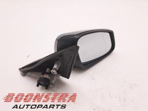Used Wing mirror, right BMW 5 serie (F10) 530i 24V Price € 199,95 Margin scheme offered by Boonstra Autoparts