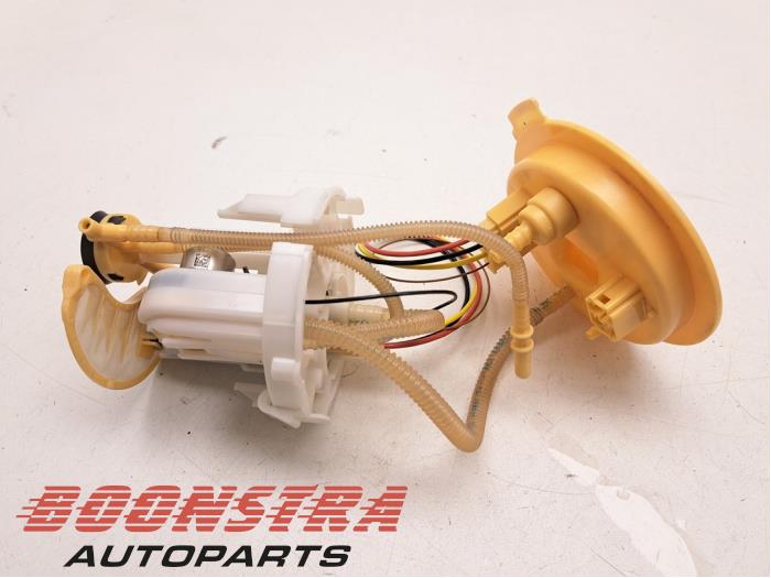 Usagé Pompe à carburant Audi Q5 (FYB/FYG) 3.0 TDI V6 24V Quattro Prix € 117,95 Règlement à la marge proposé par Boonstra Autoparts