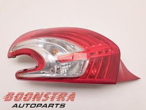 Used Taillight, left Peugeot 208 I (CA/CC/CK/CL) 1.2 Vti 12V PureTech 82 Price € 29,95 Margin scheme offered by Boonstra Autoparts