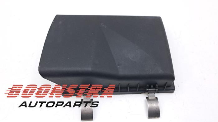 Begagnade Batterilock Chevrolet Corvette (C6) 6.0 V8 Pris € 29,95 Marginaltabell erbjuds av Boonstra Autoparts
