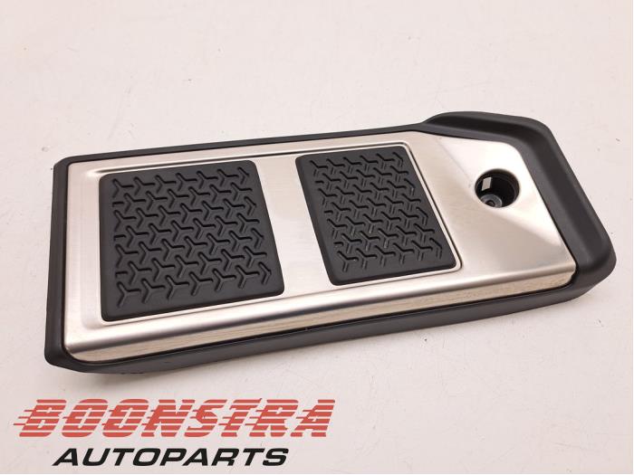 Begagnade Hasplåt Lamborghini Urus 4.0 V8 Pris € 69,95 Marginaltabell erbjuds av Boonstra Autoparts