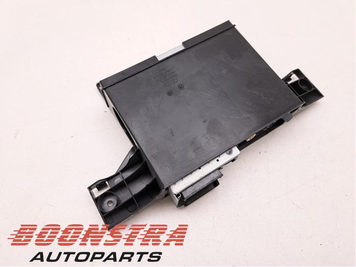 Używane Modul radiowy Lamborghini Urus 4.0 V8 Cena € 1.624,95 Procedura marży oferowane przez Boonstra Autoparts