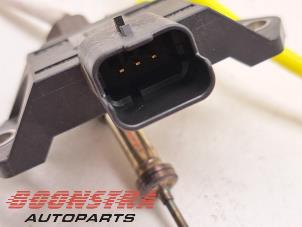 Auspuff Temperatursensor van een Renault Master III (MA/MB/MC/MD/MH/MF/MG/MH) 2.3 dCi 135 16V FWD 2022