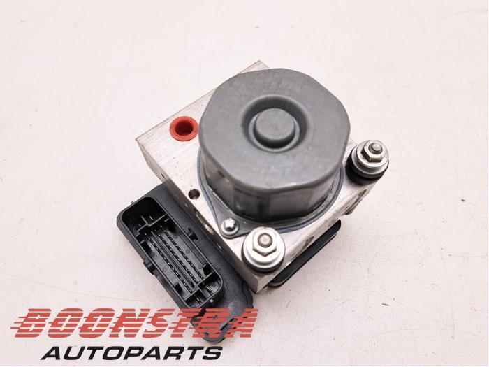 Usagé Pompe ABS Renault Clio IV (5R) 0.9 Energy TCE 90 12V Prix € 24,95 Règlement à la marge proposé par Boonstra Autoparts