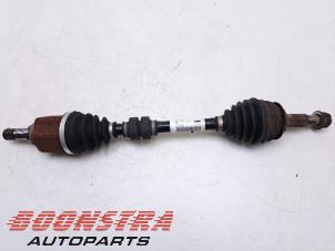 Used Front drive shaft, left Renault Kadjar (RFEH) 1.2 Energy TCE 130 Price € 124,95 Margin scheme offered by Boonstra Autoparts
