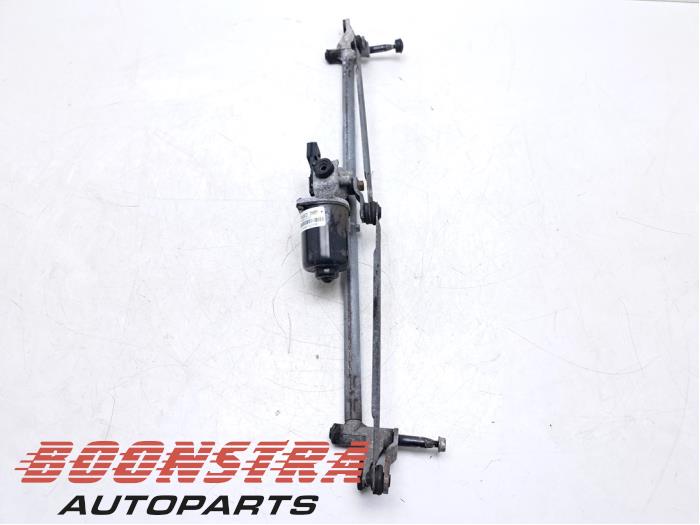 Front wiper motor from a Land Rover Discovery III (LAA/TAA) 2.7 TD V6 2007