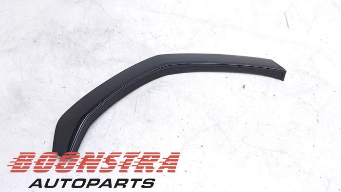 Usados Extensor de guardabarros Lamborghini Urus 4.0 V8 Precio € 299,95 Norma de margen ofrecido por Boonstra Autoparts