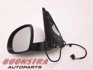 Used Wing mirror, left Volkswagen Tiguan (5N1/2) 1.4 TSI 16V 4Motion Price € 59,95 Margin scheme offered by Boonstra Autoparts