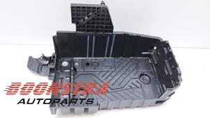 Used Battery box Opel Corsa F (UB/UP) 1.2 Turbo 12V 100 Price € 24,95 Margin scheme offered by Boonstra Autoparts