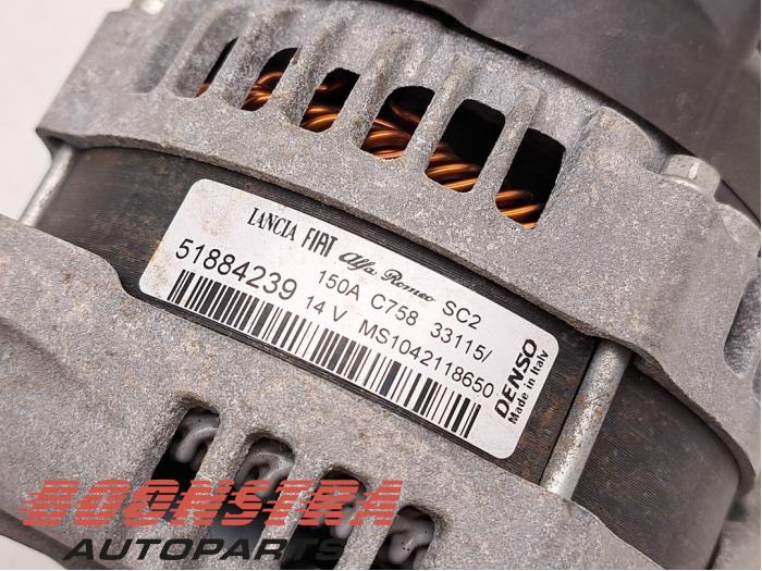 Dynamo van een Fiat 500X (334) 1.4 Multi Air 16V 2016