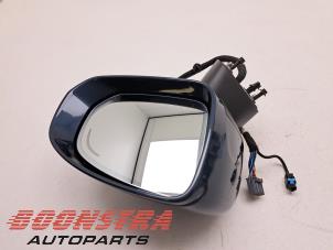 Used Wing mirror, right Volvo XC60 II (UZ) 2.0 T8 16V Hybrid AWD Price € 149,95 Margin scheme offered by Boonstra Autoparts