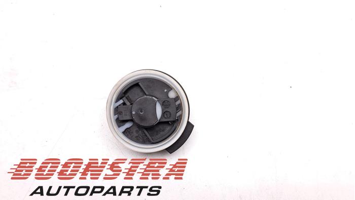 Begagnade Bränsletryckssensor Audi Q2 (GAB/GAG) 1.4 TFSI 16V Pris € 24,95 Marginaltabell erbjuds av Boonstra Autoparts