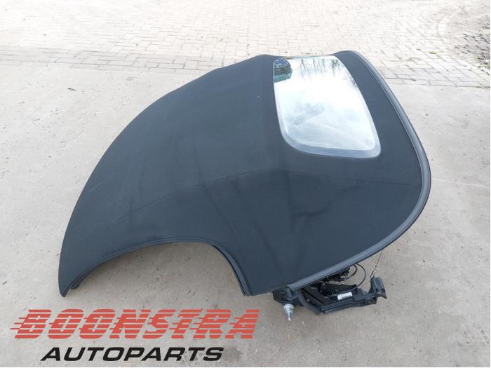 Używane Miekki dach cabrio Porsche 718 Boxster (982) 2.5 GTS Cena € 1.995,00 Procedura marży oferowane przez Boonstra Autoparts