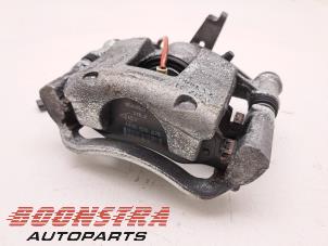 Used Rear brake calliper, right Renault Master IV (EV/HV/UV/VA/VB/VD/VF/VG/VJ) 2.3 dCi 165 16V RWD Price € 76,17 Inclusive VAT offered by Boonstra Autoparts