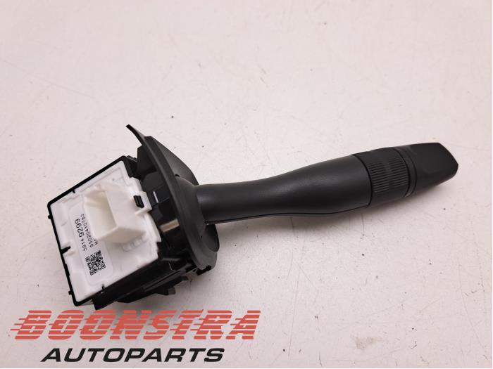 Wiper switch from a Opel Astra K Sports Tourer 1.2 Turbo 12V 2020
