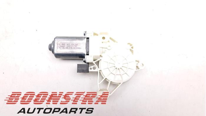 Usados Motor de ventanilla de puerta Lamborghini Urus 4.0 V8 Precio € 24,95 Norma de margen ofrecido por Boonstra Autoparts