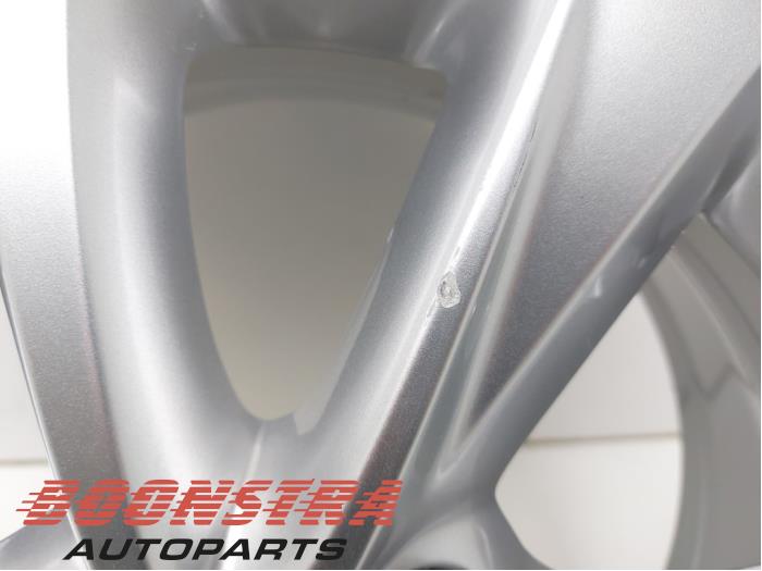 Obrecz z Opel Corsa F (UB/UH/UP) 1.2 Turbo 12V 100 2021