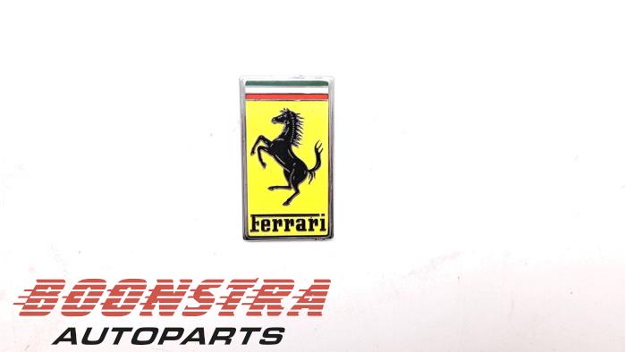 Używane Emblemat Ferrari 599 GTB/GTO 6.0 V12 48V GTB Cena € 220,00 Procedura marży oferowane przez Boonstra Autoparts