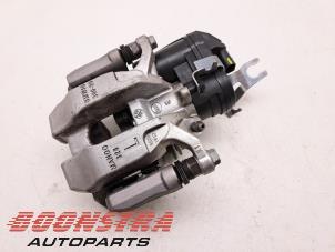 Used Rear brake calliper, left BMW 3 serie Touring (G21) 318i 2.0 TwinPower Turbo 16V Price € 54,95 Margin scheme offered by Boonstra Autoparts