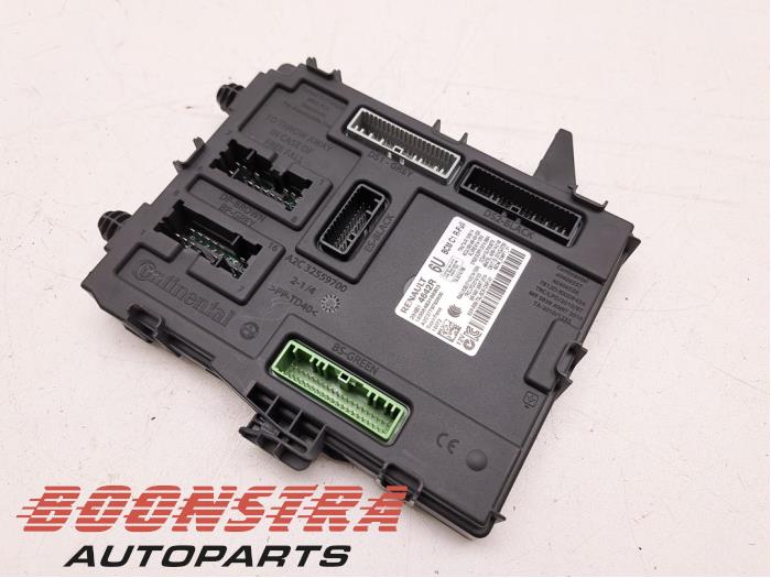 Used Body control computer Renault Scénic IV (RFAJ) 1.3 TCE 140 16V Price € 98,95 Margin scheme offered by Boonstra Autoparts