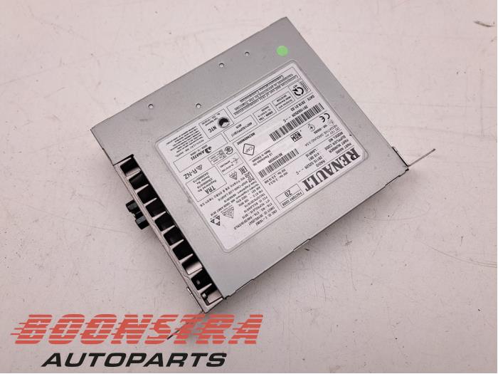 Używane Modul radiowy Renault Scénic IV (RFAJ) 1.3 TCE 140 16V Cena € 209,95 Procedura marży oferowane przez Boonstra Autoparts
