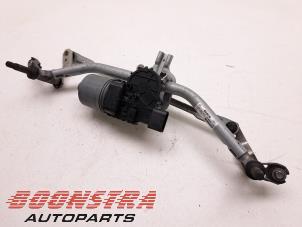 Used Wiper motor + mechanism Peugeot 2008 (CU) 1.2 12V e-THP PureTech 110 Price € 24,95 Margin scheme offered by Boonstra Autoparts
