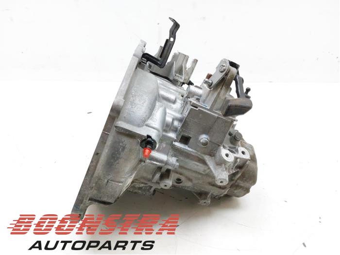 Gearbox from a Opel Karl 1.0 12V 2016