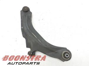 Used Front wishbone, left Renault Clio IV (5R) 0.9 Energy TCE 90 12V Price € 24,95 Margin scheme offered by Boonstra Autoparts