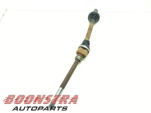 Used Front drive shaft, right Citroen C4 Berline (NC) 1.6 Hdi 90 Price € 24,95 Margin scheme offered by Boonstra Autoparts