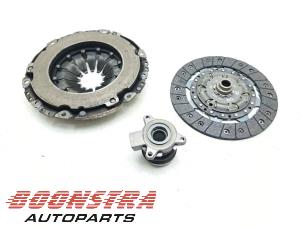 Used Clutch kit (complete) Opel Astra K Sports Tourer 1.2 Turbo 12V Price € 199,95 Margin scheme offered by Boonstra Autoparts