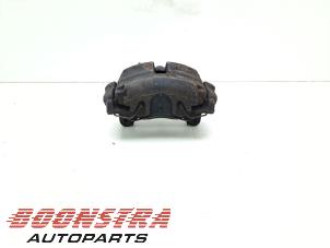 Used Front brake calliper, right Volkswagen Caddy III (2KA,2KH,2CA,2CH) 2.0 TDI 16V Price € 24,95 Margin scheme offered by Boonstra Autoparts