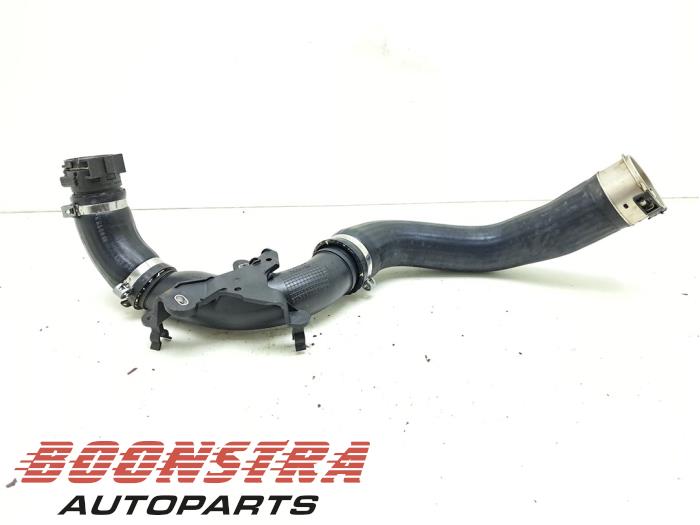 Gebrauchte Intercooler Rohr Renault Captur I (2R) 0.9 Energy TCE 12V Preis € 24,95 Margenregelung angeboten von Boonstra Autoparts