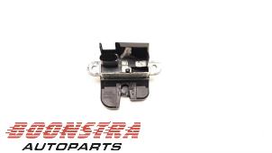 Used Tailgate lock mechanism Volkswagen Up! (121) 1.0 12V 60 Price € 24,95 Margin scheme offered by Boonstra Autoparts