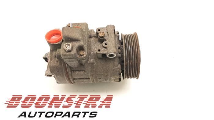 Air conditioning pump from a Land Rover Discovery III (LAA/TAA) 2.7 TD V6 2007