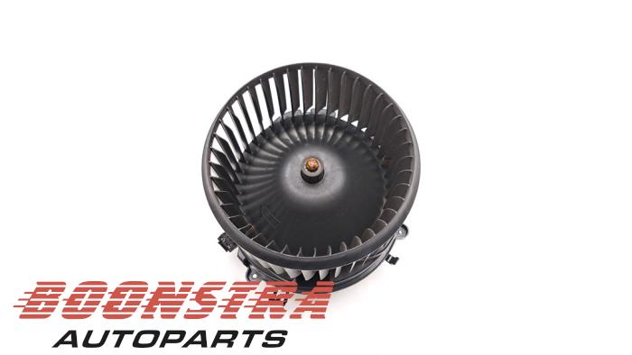 Motor de ventilador de calefactor de un MINI Countryman (F60) 2.0 16V Cooper S 2020