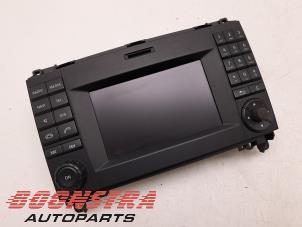 Used Navigation display Mercedes Vito (447.6) 2.2 114 CDI 16V Price € 241,94 Inclusive VAT offered by Boonstra Autoparts