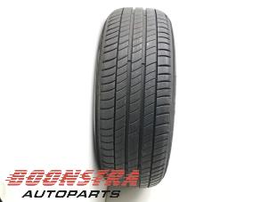 Used Tyre Peugeot 5008 II (M4/MC/MJ/MR) 1.2 12V e-THP PureTech 130 Price € 34,95 Margin scheme offered by Boonstra Autoparts