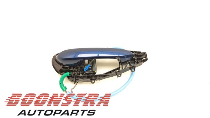 Rear door handle 4-door, right from a BMW X3 (G01) xDrive 20i 2.0 TwinPower Turbo 16V 2019