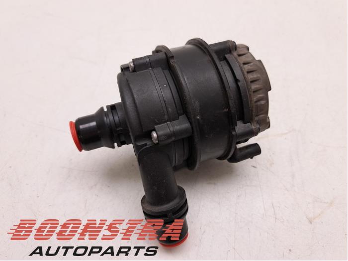 Begagnade Extra vattenpump BMW iX3 80 kWh Pris € 138,95 Marginaltabell erbjuds av Boonstra Autoparts