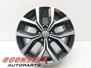 Used Wheel Volkswagen Passat Variant (3G5) 2.0 TDI 16V 150 Price € 139,95 Margin scheme offered by Boonstra Autoparts