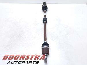 Used Front drive shaft, right Kia Cee'd Sportswagon (JDC5) 1.0i T-GDi 12V 120 Price € 84,95 Margin scheme offered by Boonstra Autoparts